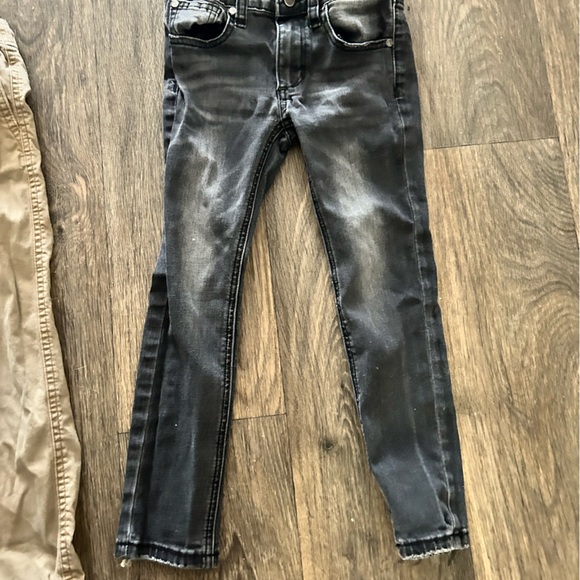 Lot Of Three Boy’s Jeans & Khaki Pants, Size 5/6 (XS) - Picture 4 of 7